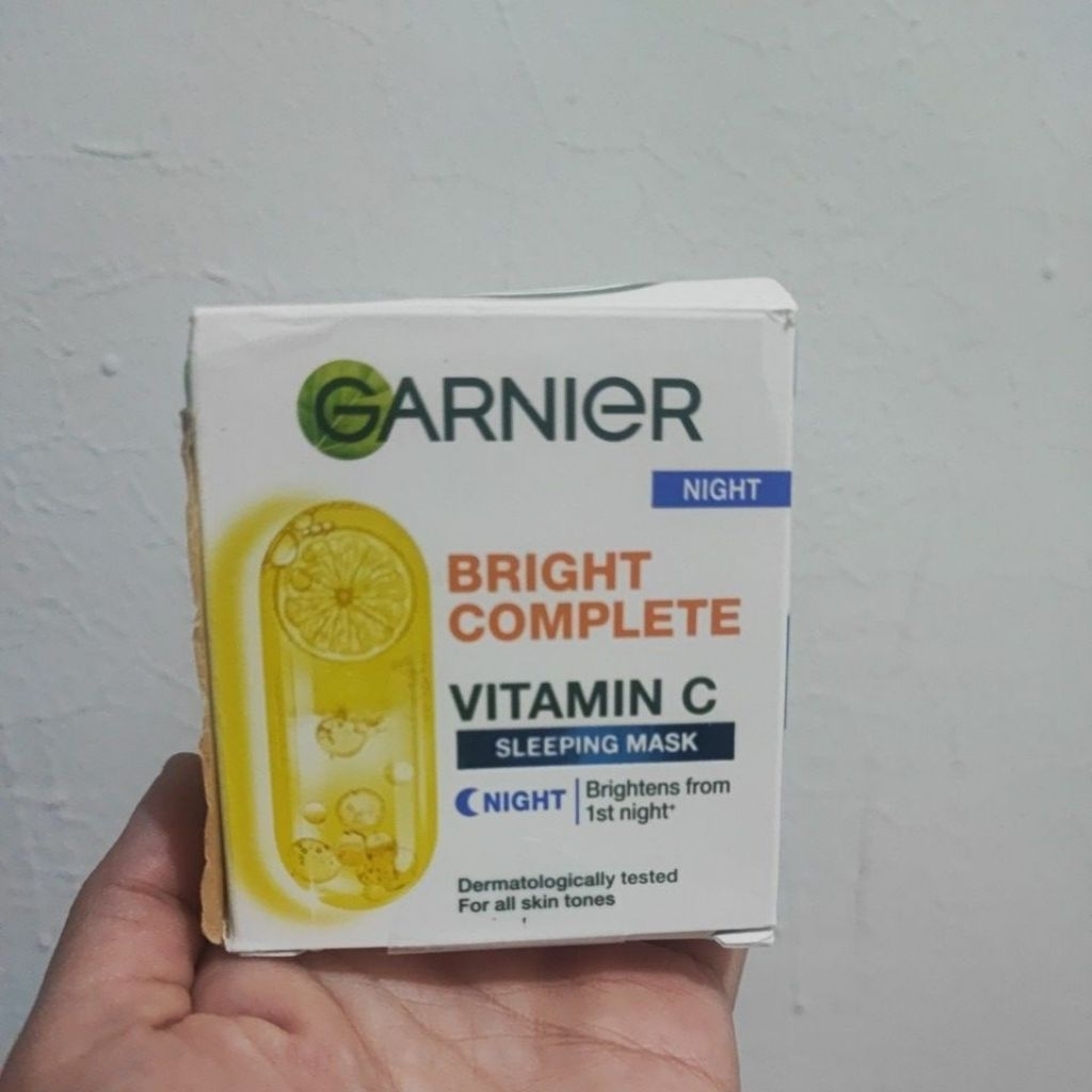 Garnier vit C sleeping mask Night & Garnier sakura glow night