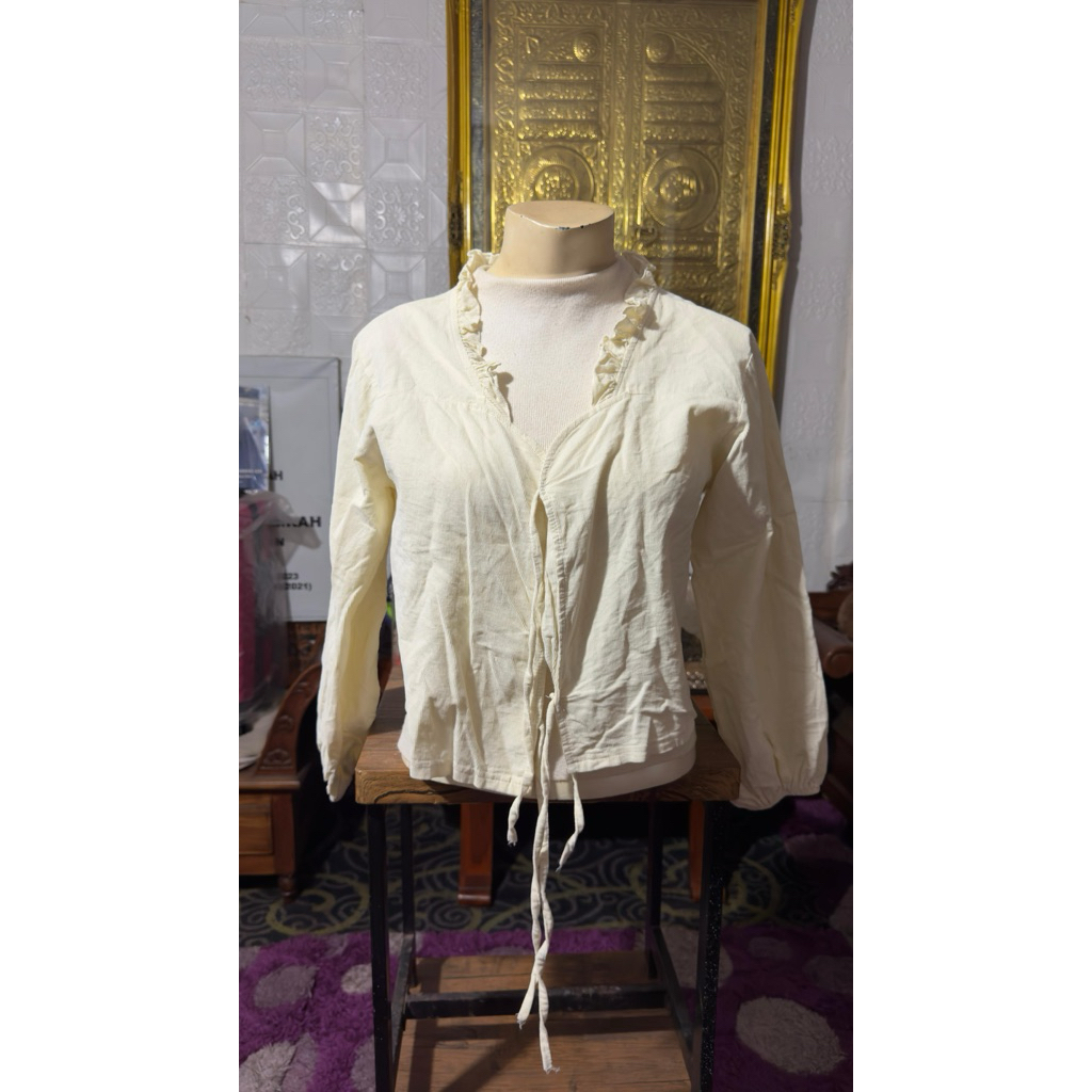 Outer Bludru Butter Yellow