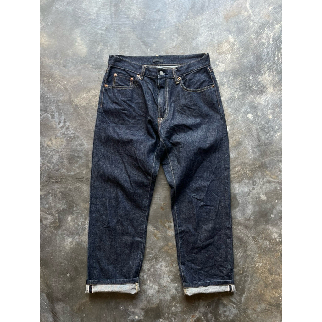UNIQLO indigo seldvedge jeans