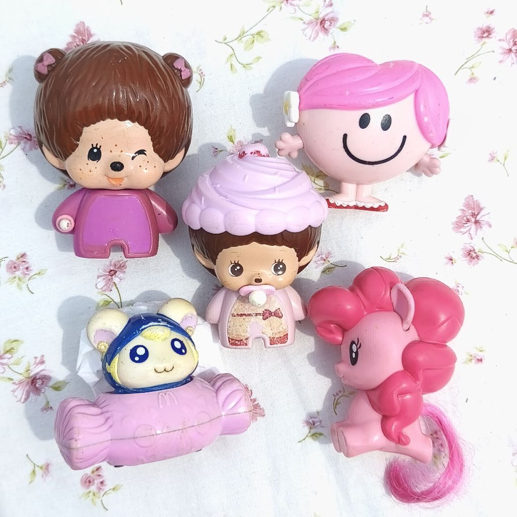 trinkets mcd figur snoopy little miss badzmaru hello kitty pokemon lala loopsy monchhichi minions