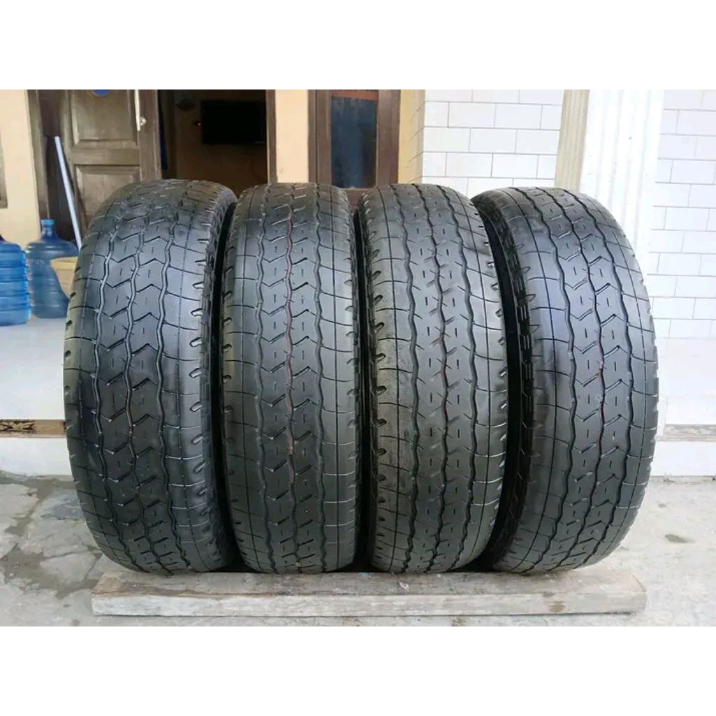 Ban 195 R15 bridgestone duravis 2023