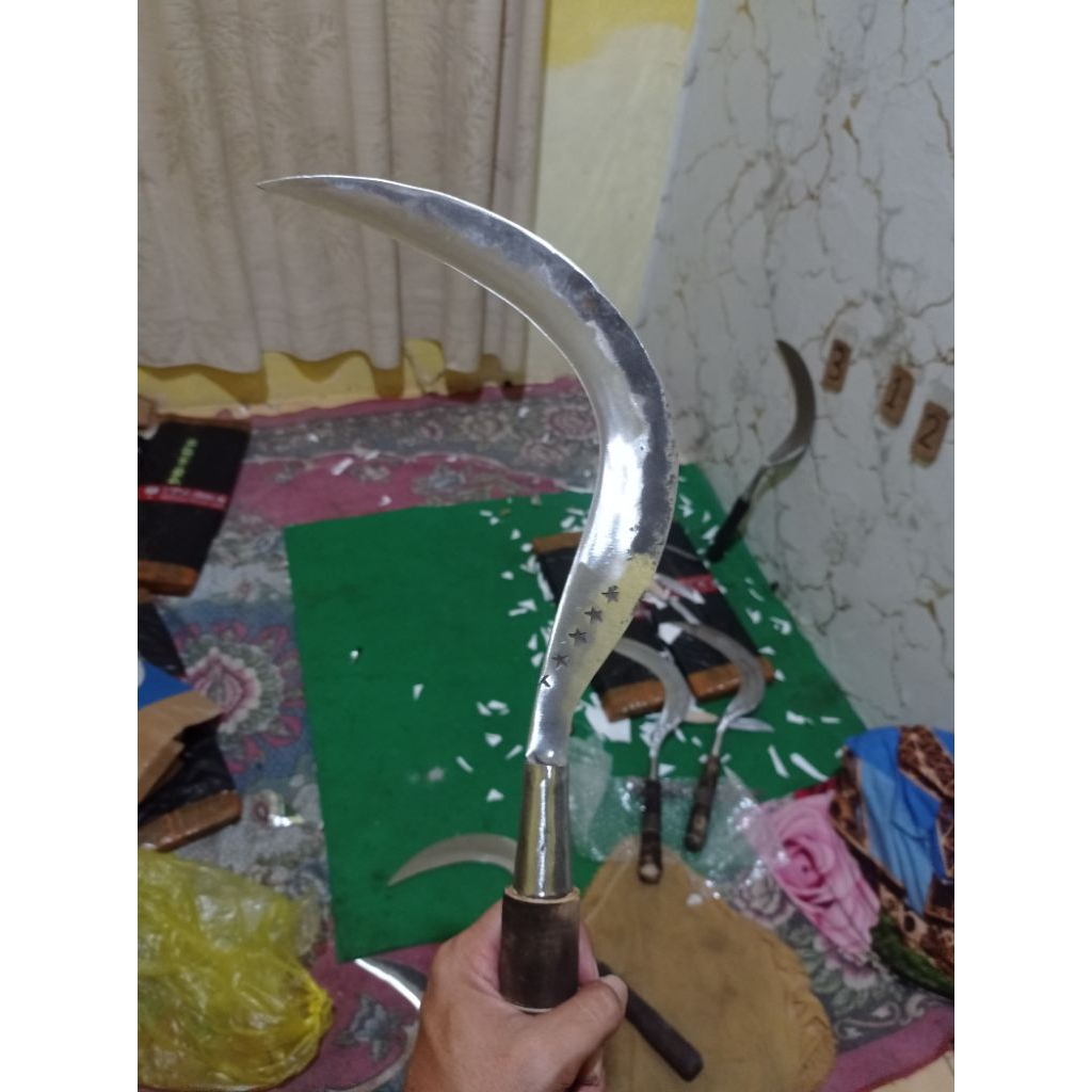 sabit/arit rumput bahan baja per