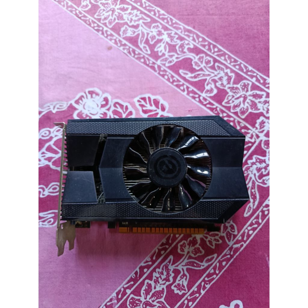 Vga GTX 650 1gb ddr5 merk Emtek