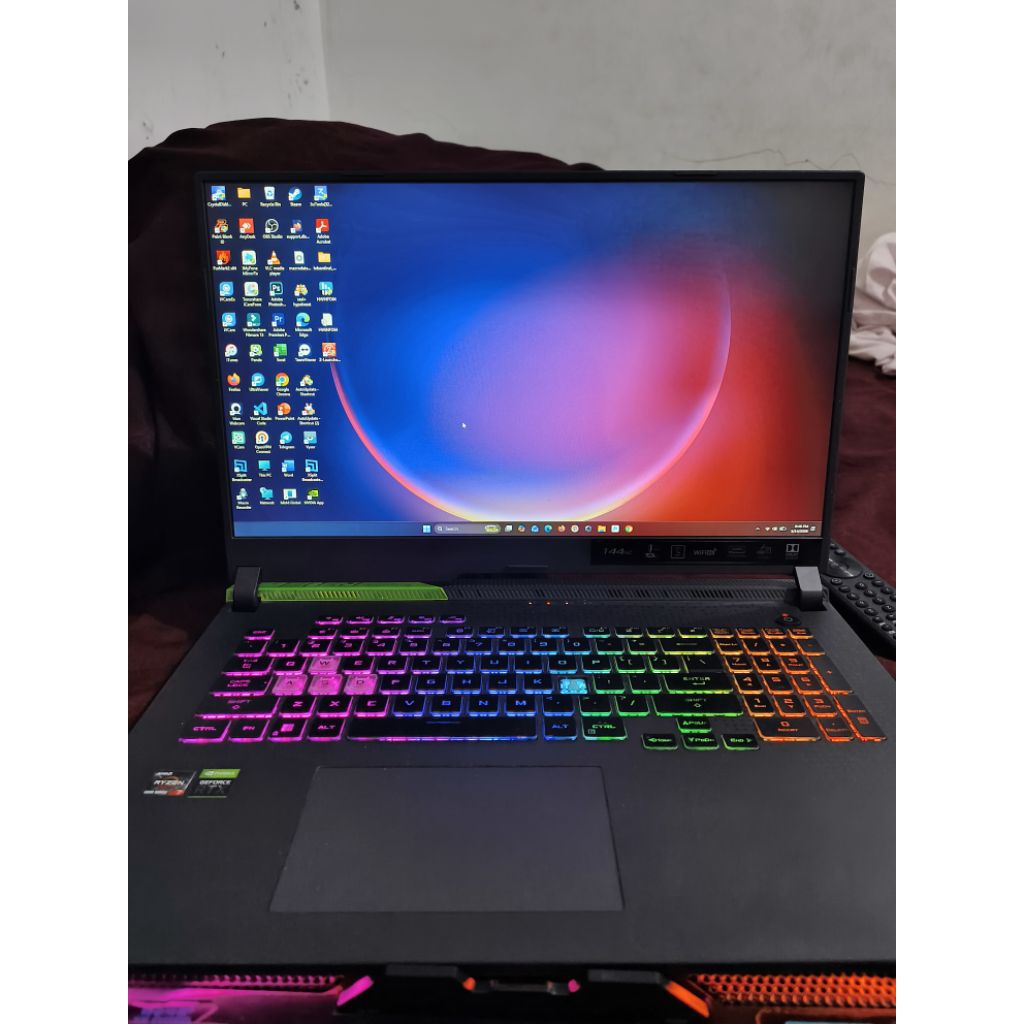 Laptop ROG Strix G17 G713RC
