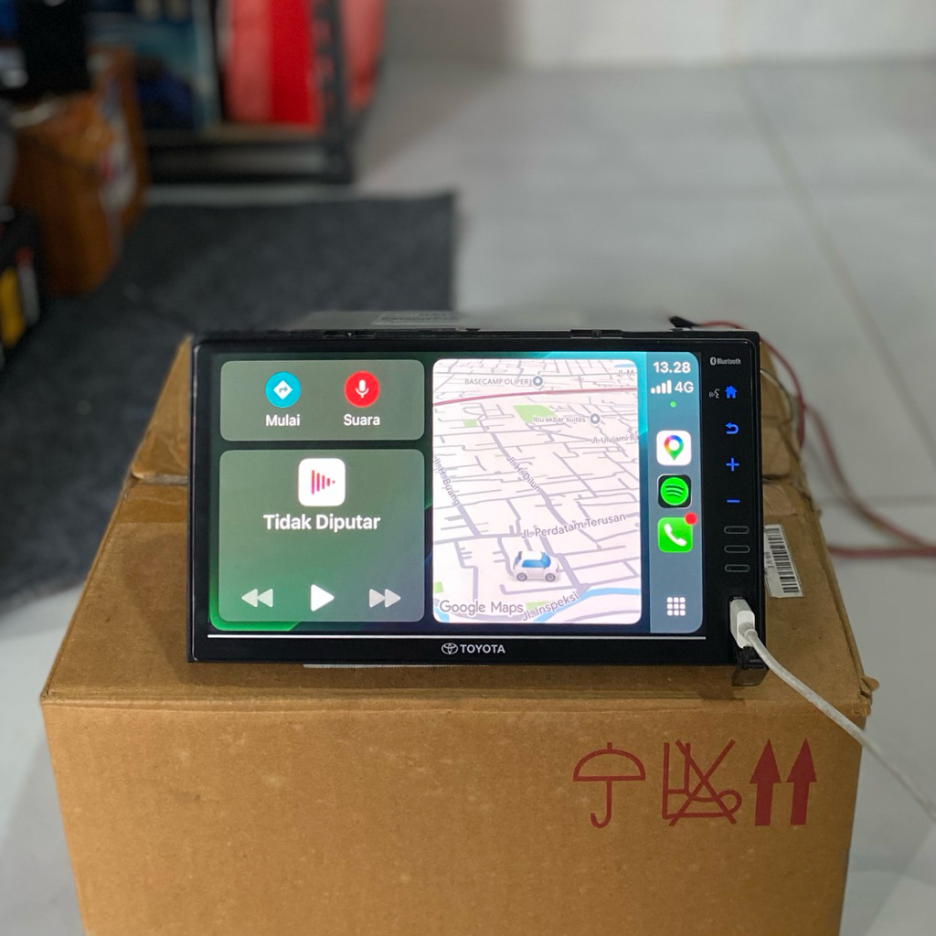 Head unit original toyota fortuner vrz 2022 apple carplay & android auto