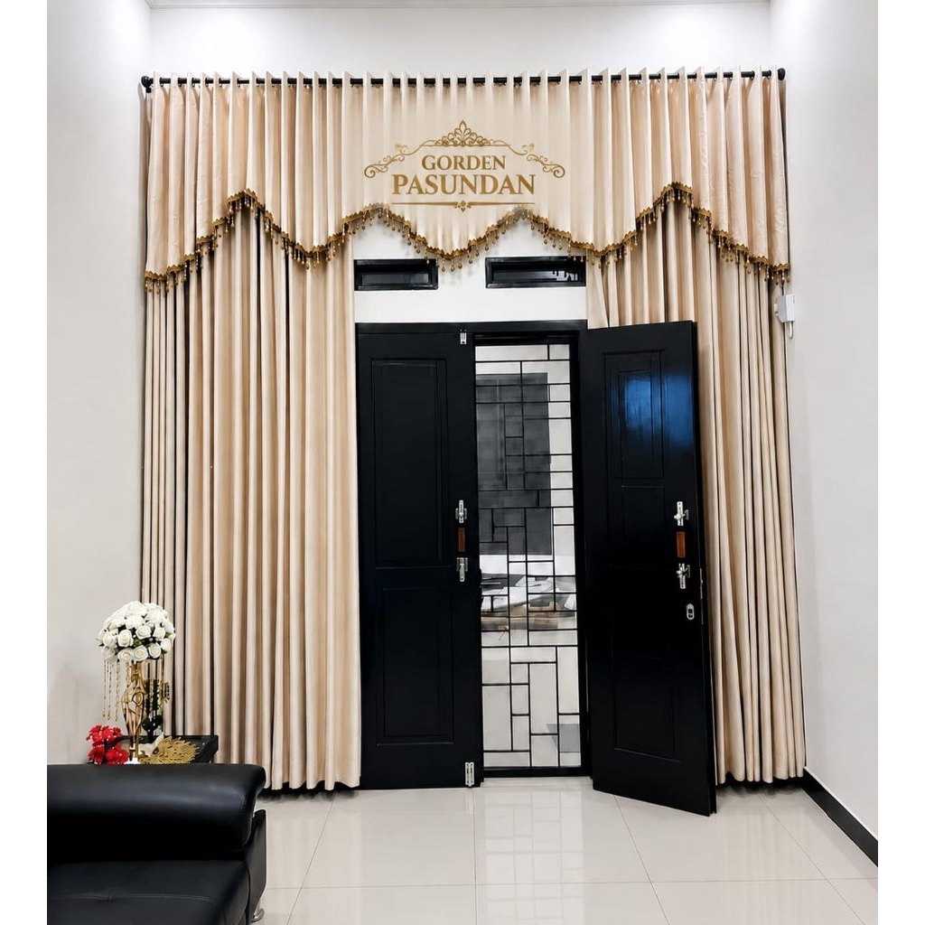 gorden jendela pintu kaca tarung model poni semokring minimalis