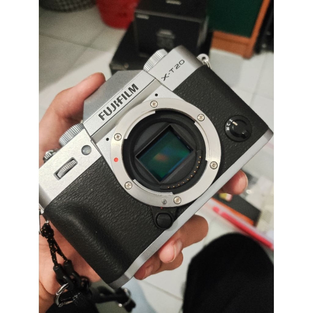 Kamera Fujifilm XT20 XT-20 Bekas Mulus No Jamur No Vignette