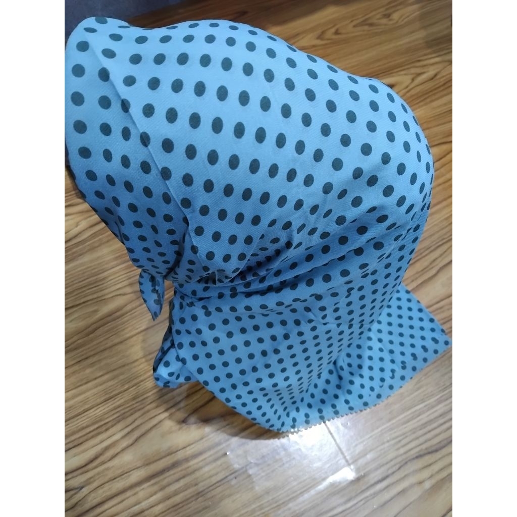 hijab segiempat polkadot chiffon