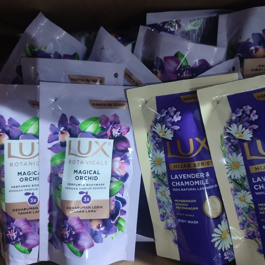 12 Sabun Lux cair 85gr Varian Random