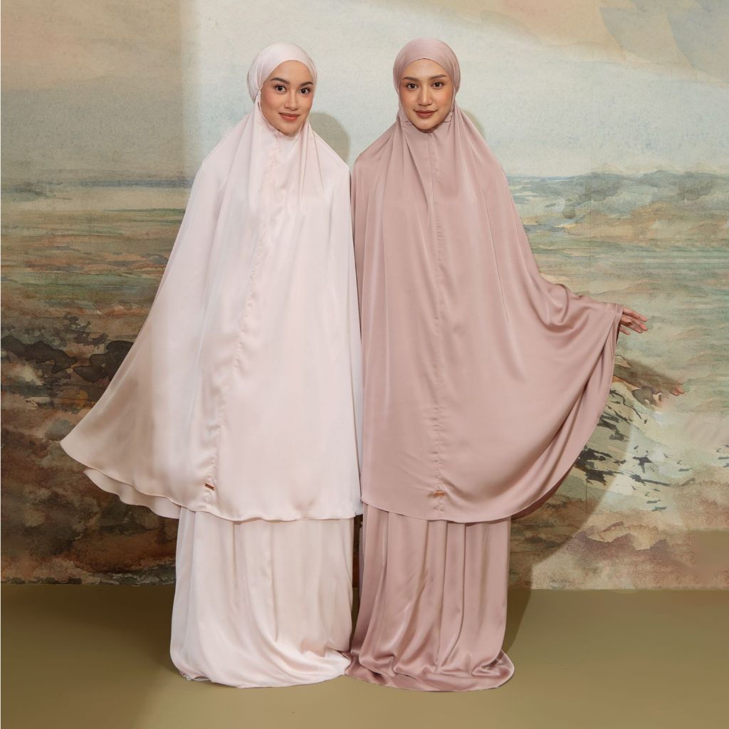 Lozy Hijab - Medina Prayer Set New Series (Mukena Polos Bahan Satin Silk Ringan Adem)