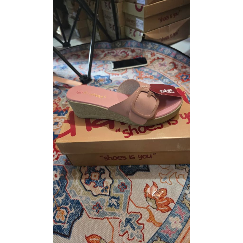 d'Lafeet Sandal Wanita wedged - Dona