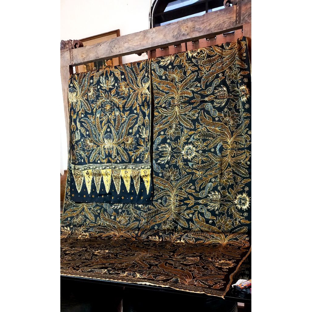 Kain + Selendang Batik Sutra Full Tulis Prada