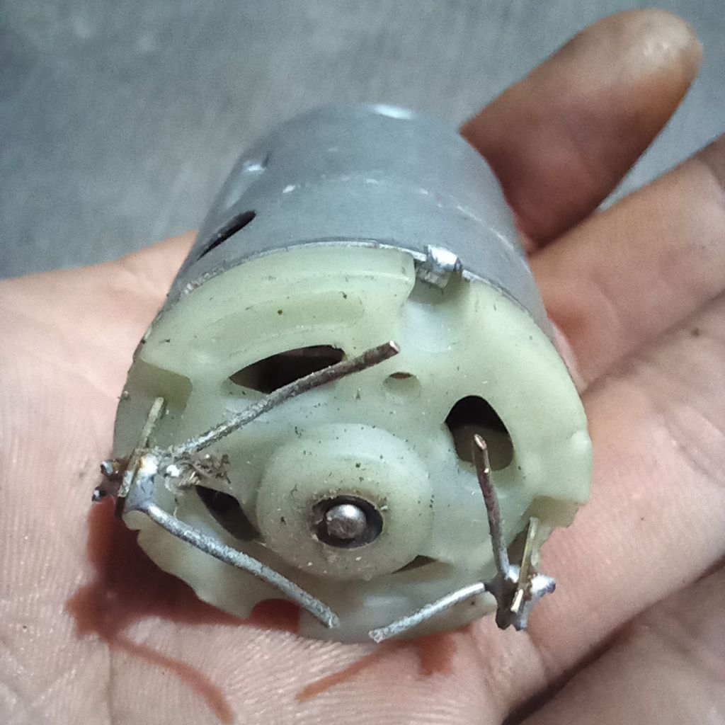 Dinamo Motor DC RS360 dengan Torsi Tinggi dan Kecepatan RPM Tinggi