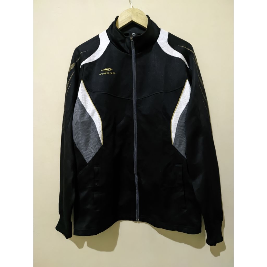 Jaket brand tigora
