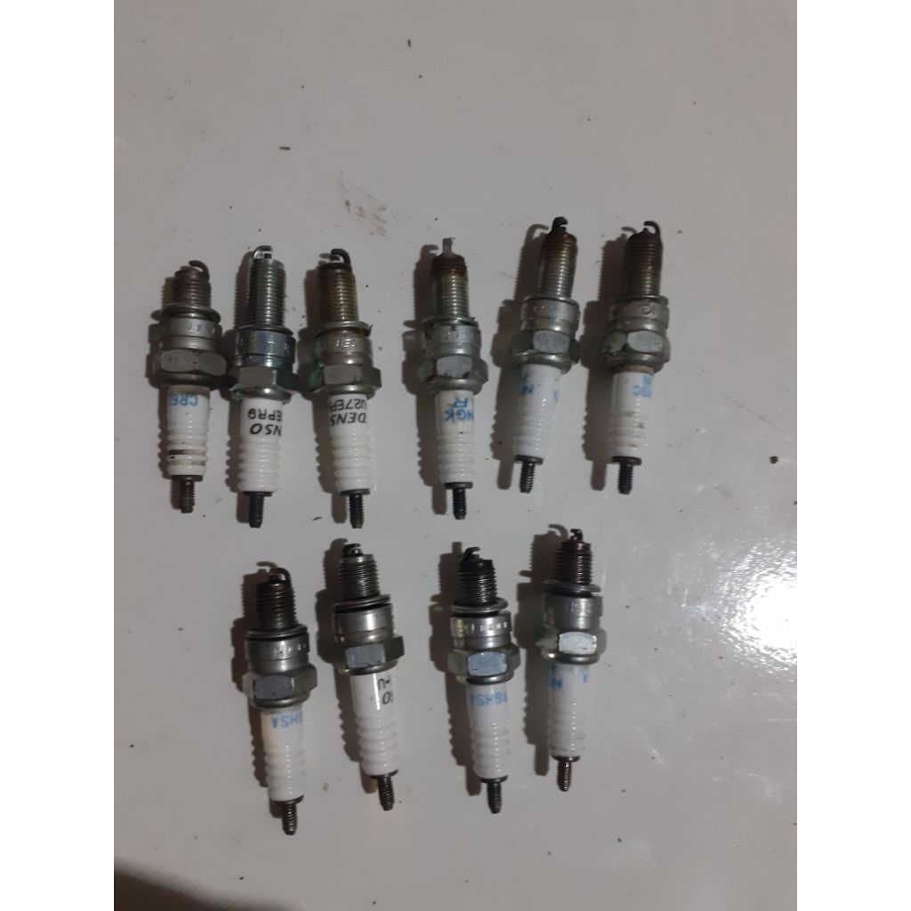 Busi bekas motor Vario