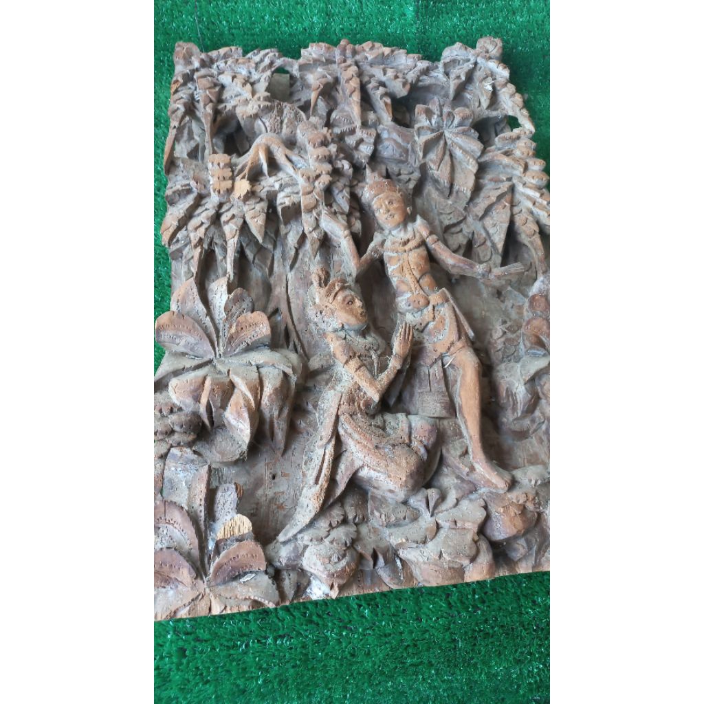 Kayu Ukir Bali Antik