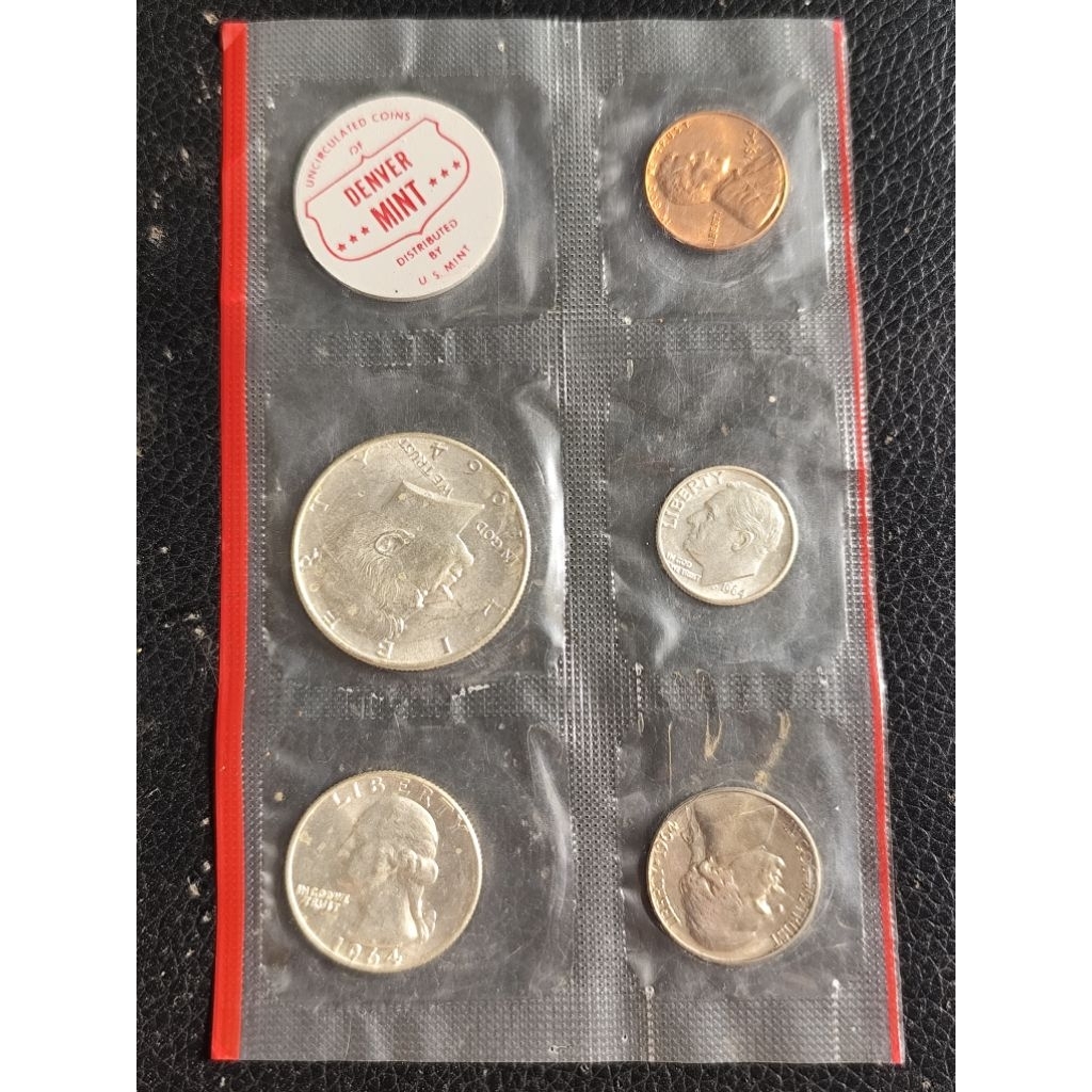 koin perak kuno asli 1 set 1964 United States Mint Set dari Denver Mint.