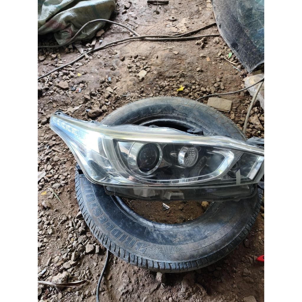 headlamp yaris lele 2013 2014 2015 RH kanan