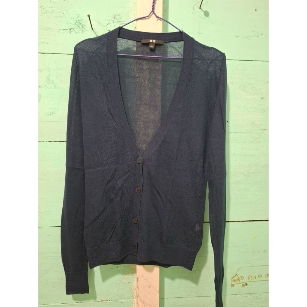 Cardigan Uniqlo Second warna Navy