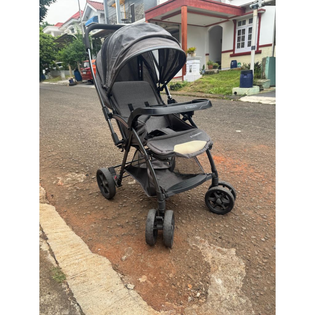 Stroller Pliko Stream Reversible Kereta Dorong Anak Bayi - Bekas