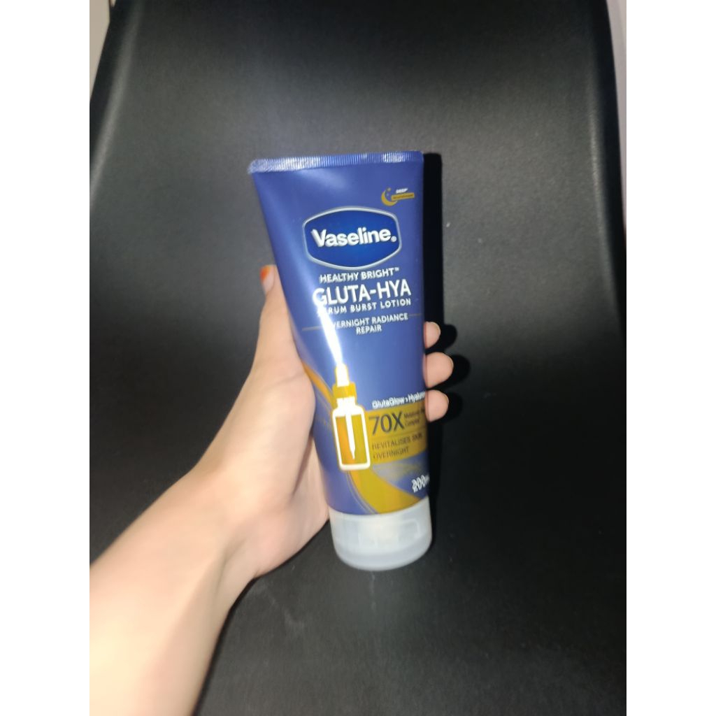 Body Serum Vaseline gluta hya over night | Preloved masih baru