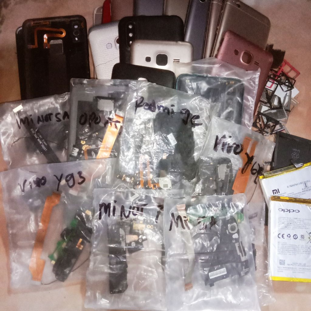 mesin konektor charger hp dan fingerprint tutup belakang fleksibel pcb cas hp All merk semua seri | 