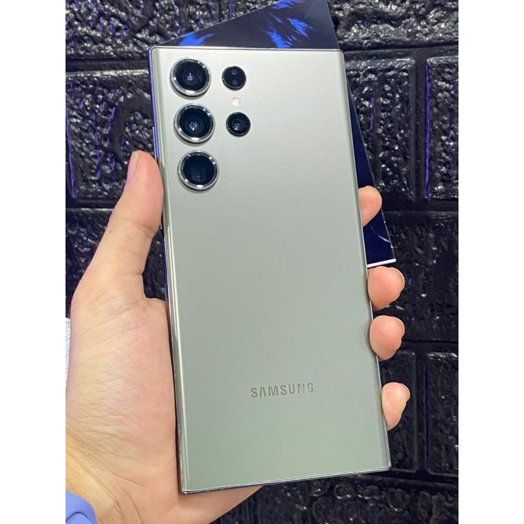 samsung S23 ultra 12/1tb.