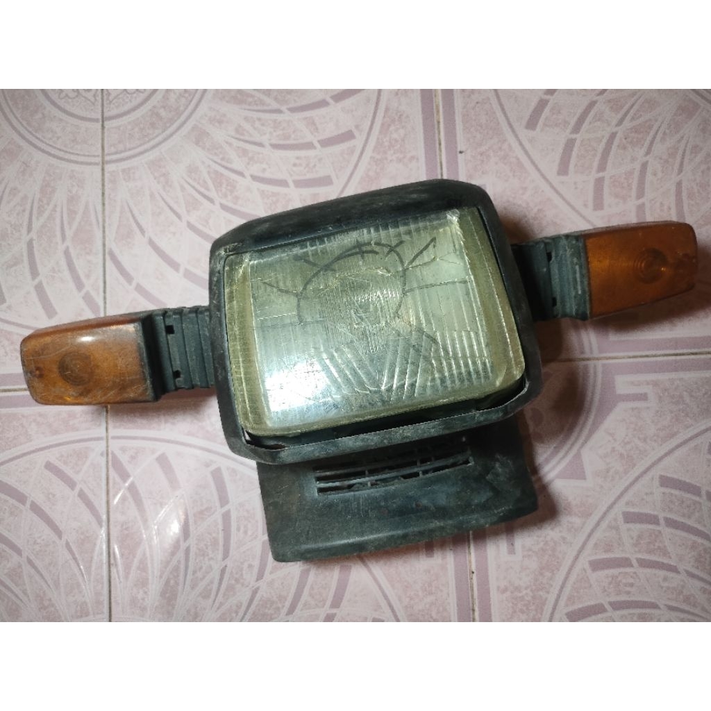 LAMPU DEPAN HONDA GL PRO SET