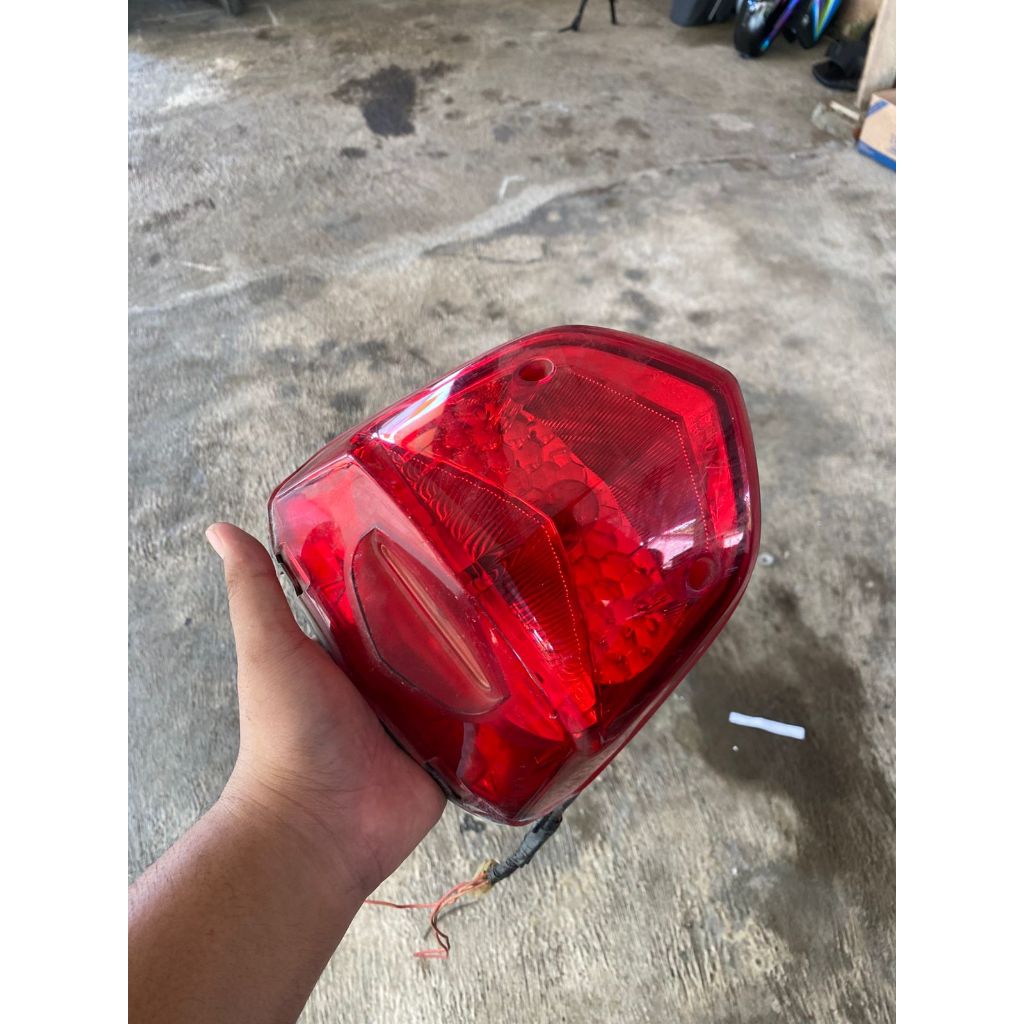lampu belakang tiger revo