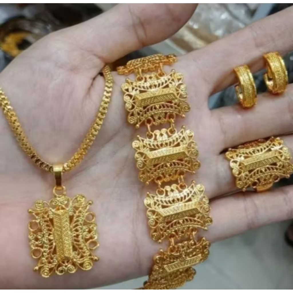 Perhiasan Gelang Dubai Titanium Lapis Emas 24K Anti Luntur