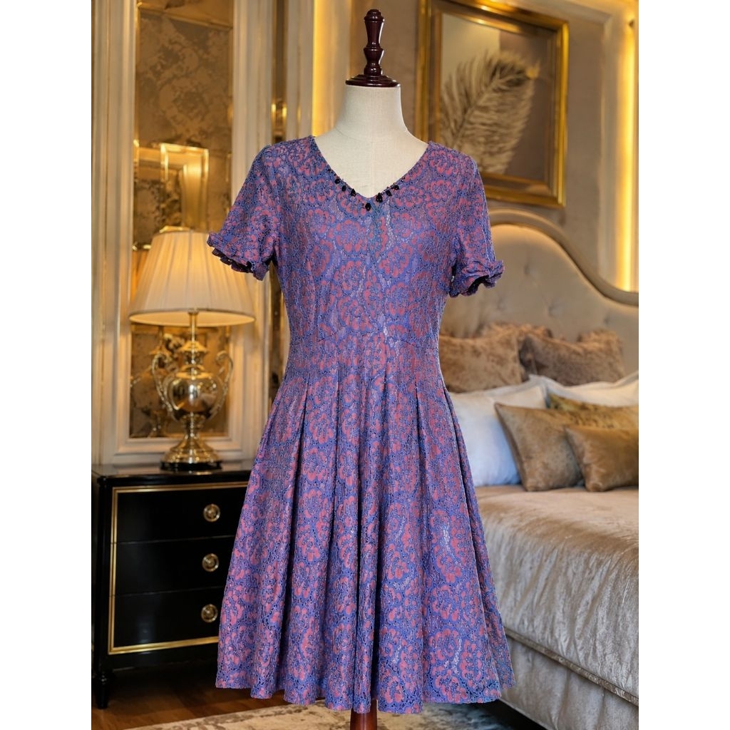 dress brokat brukat Lace renda ungu bunga flower floral vintage mewah premium elegant korea BKK Bang