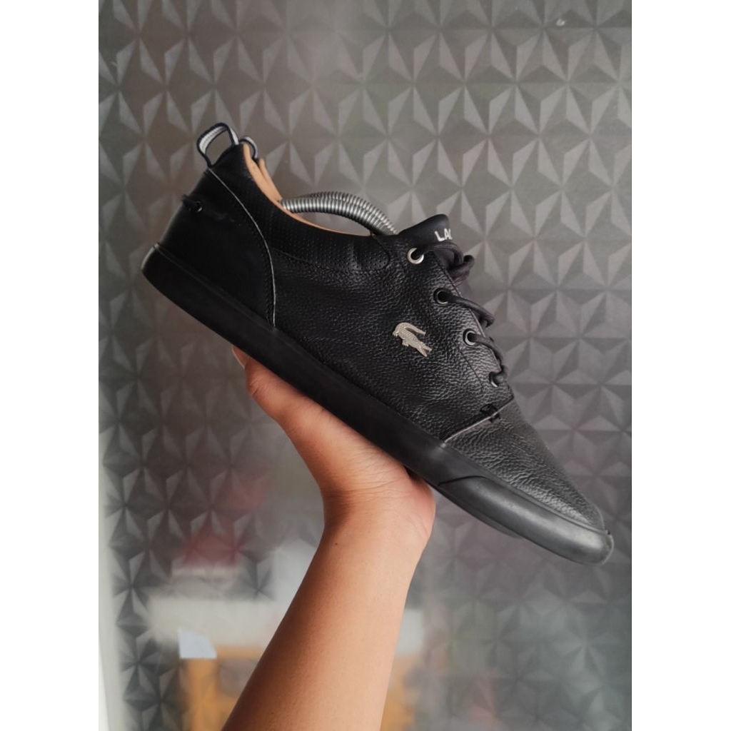 sepatu Lacoste SZ 44 second bekas preloved