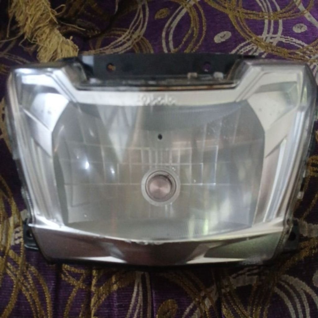 Lampu Depan Traktor RD85 Lampu Depan bekas Orginal Kubota bekas repaint cat Orginal
