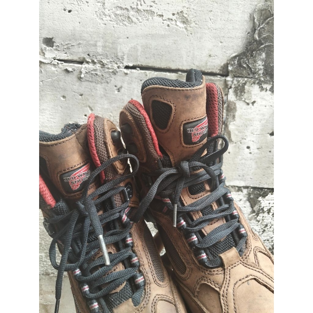 Sepatu Safety Toe Redwing Hiker Boot Second