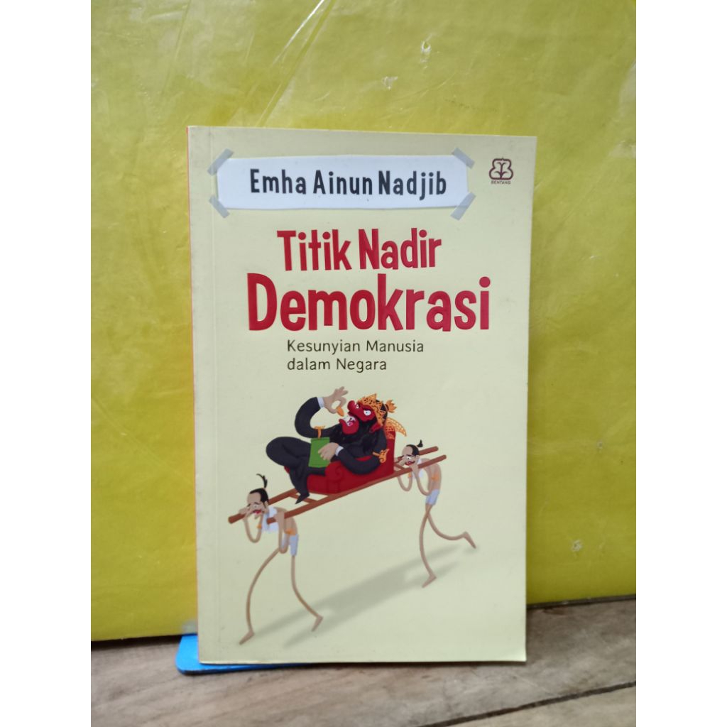 BUKU NOVEL TITIK NADIR DEMOKRASI