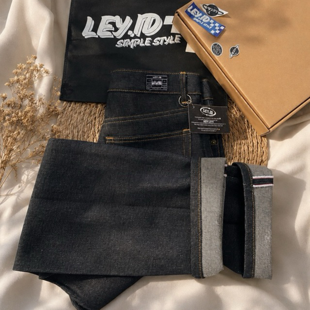 celana denim selvedge raw denim black indigo