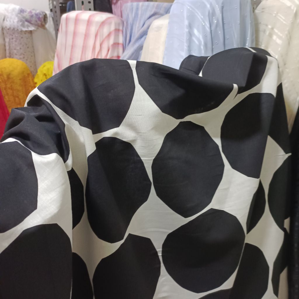 kain katun linen motif - kain linen pure meteran - kain motif bulat besar - kain katun linen meteran