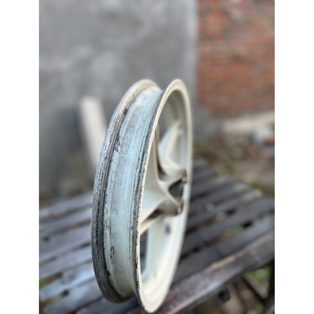 Velg depan beat scoopy ori bekas