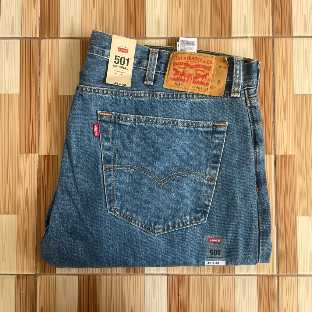 LEVIS 501 / SIZE 42x32 ORIGINAL FIT STONE BLUE