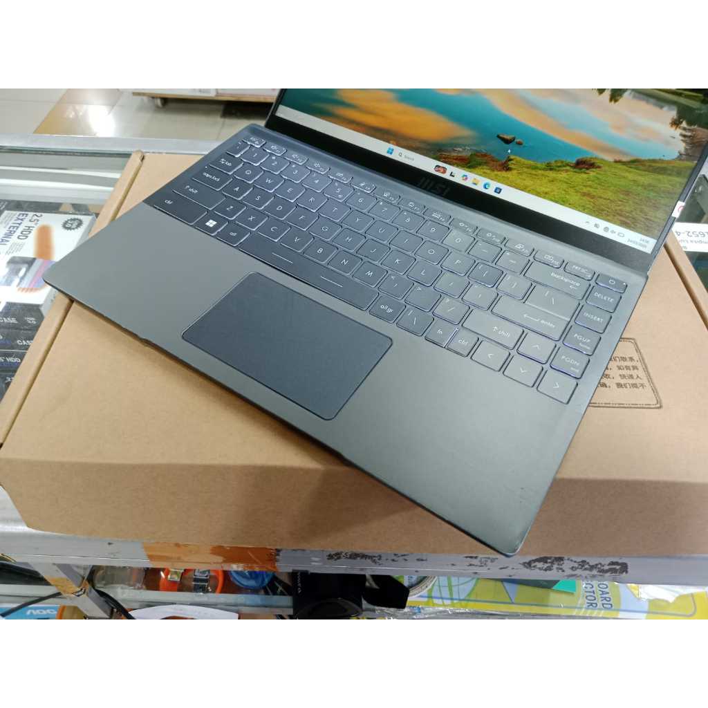 Laptop Leptop MSI MODERN 14 C12MO I3 1215U 8GB 512GB SSD  Msi modern14 b11mou I5-1155g7 8gb 256 gb V