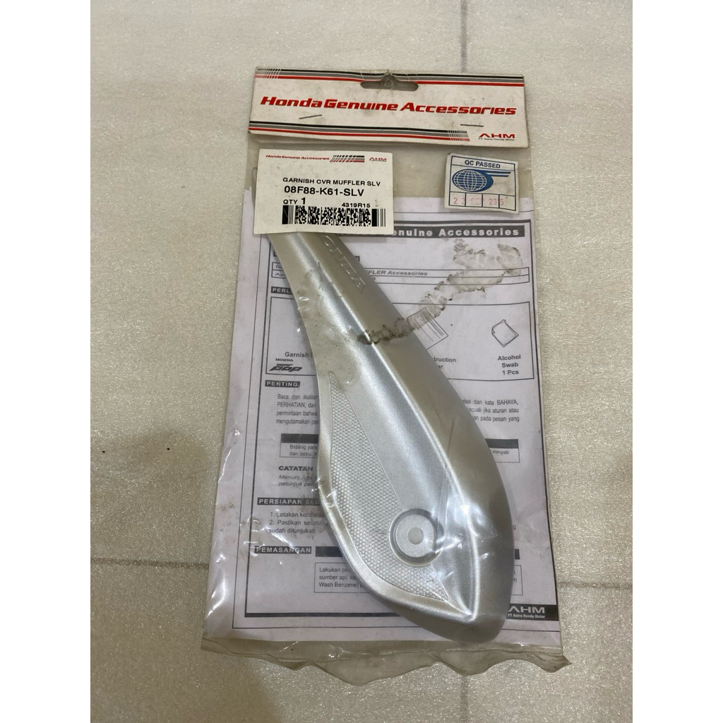 08F88-K61-SLV - Garnish Cover Muffler Silver - Garnish Tutup Knalpot - Beat Pop -
