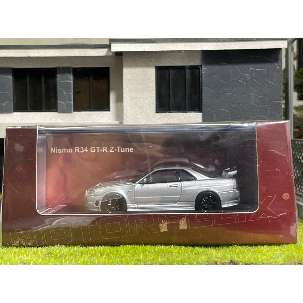 MotorHelix Nissan Nismo R34 GT-R Z-Tune Silver (SEAL)
