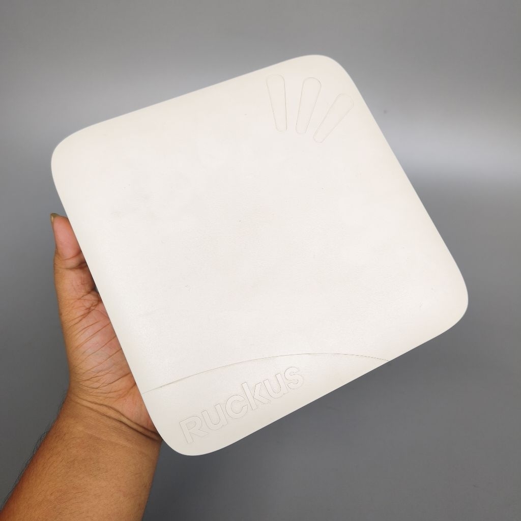 Access Point Ruckus R700 /bkn used aruba Cisco unifi termurah