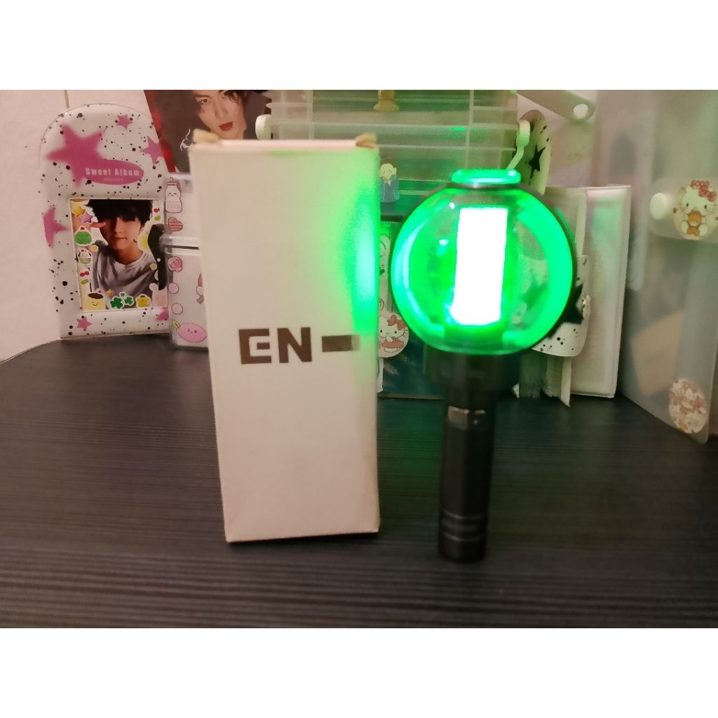 Lightstick Enhypen ver.2 Keyring unofficial ( unsealed )