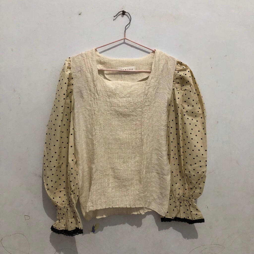 BLOUSE POLKADOT LENGAN BALON KOMBINASI