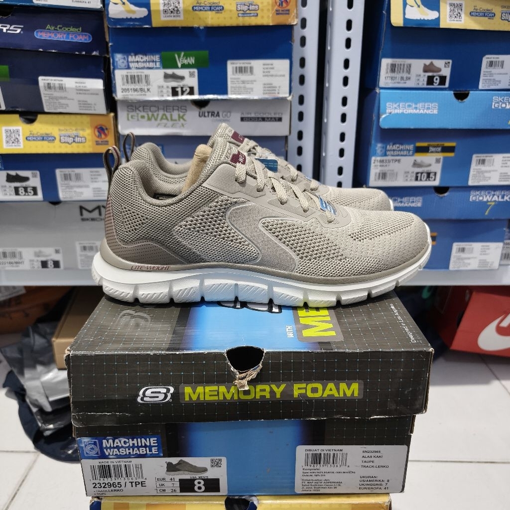 SEPATU PRIA LARI Skechers memory foam track taupe