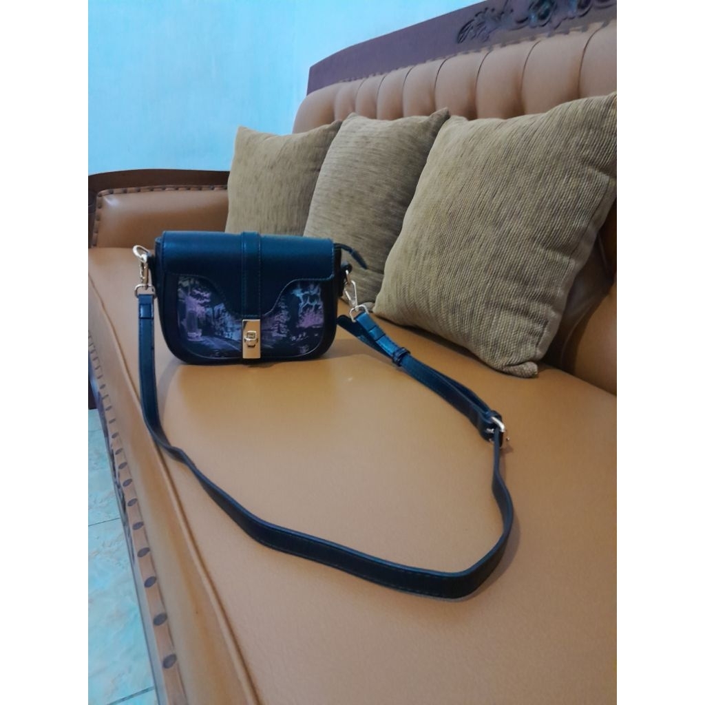 preloved tas slempang wanita (hana bag)