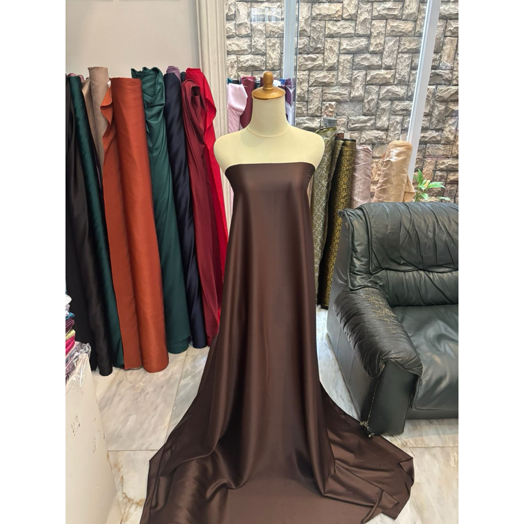 Bahan Kain Satin ARMNI Polosan Warna Coklat Kopi Tanah