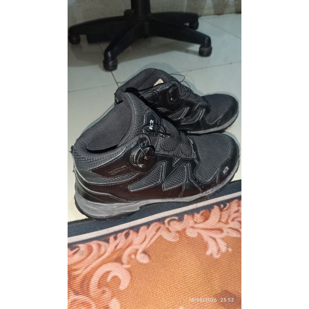 Sepatu Hiking K2 size 42,5 Second