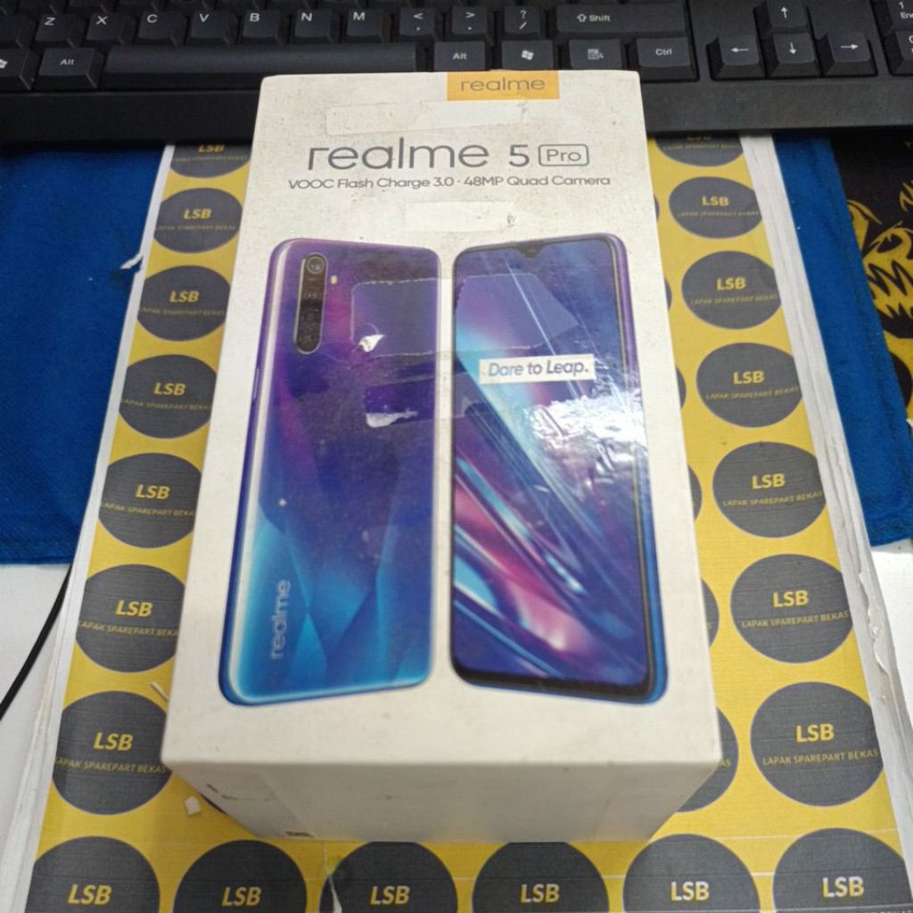 DUS BOX/KOTAK HANDPHONE REALME 5 PRO ORIGINAL BEKAS